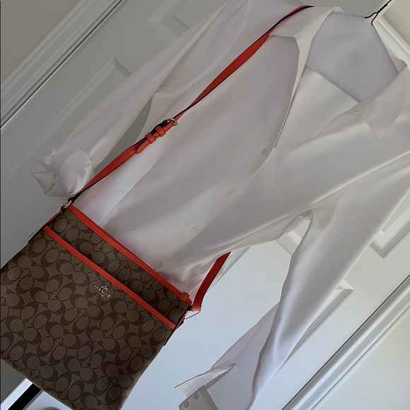 NWT Coach cross body bag - Picture 2 of 8